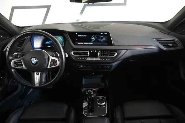BMW M135i xDrive Steptronic