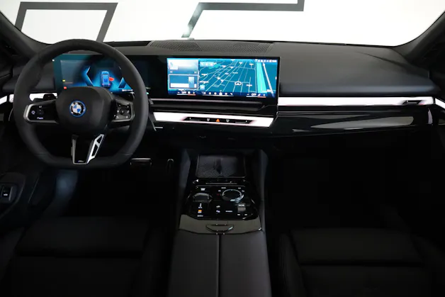 BMW 550e xDrive Touring M Sport Pro Steptronic