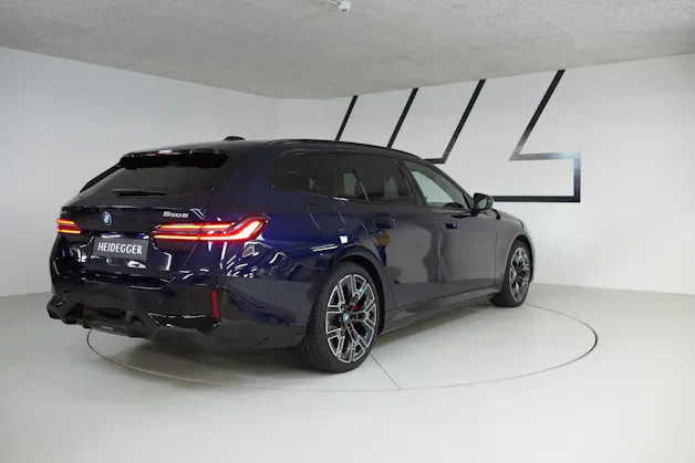 BMW 550e xDrive Touring M Sport Pro Steptronic