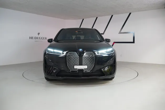 BMW iX M60