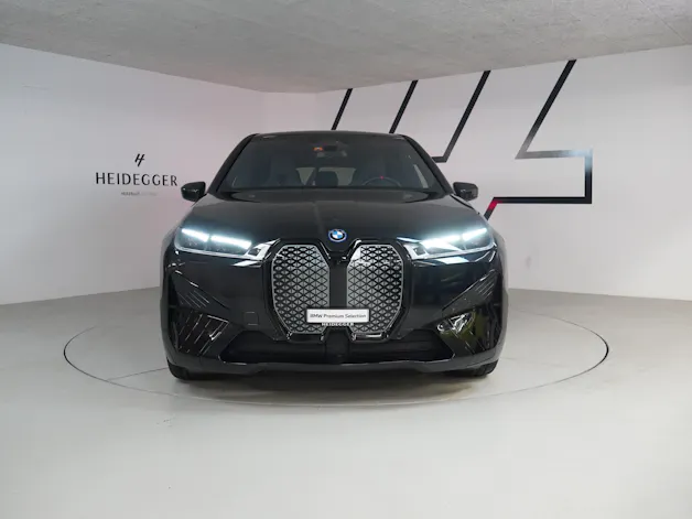 BMW iX M60