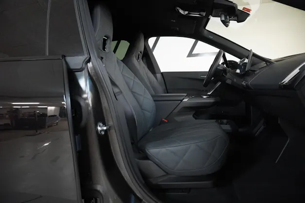 BMW iX M60