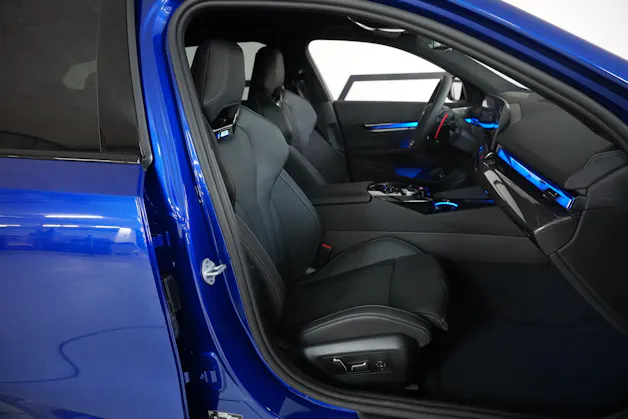 BMW M5 xDrive Touring