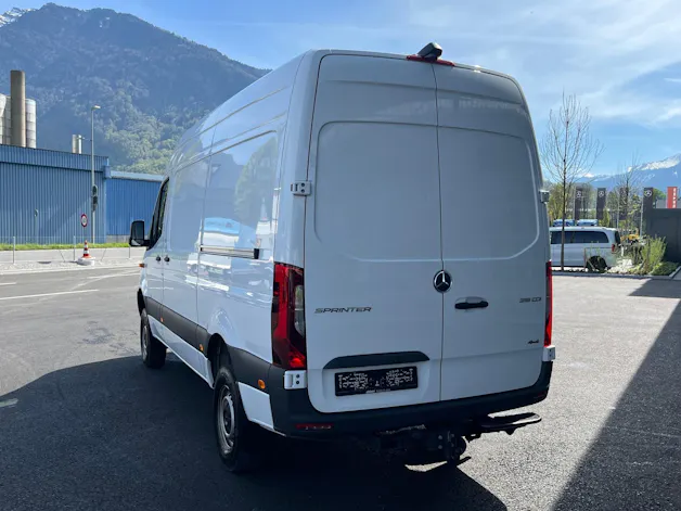 MERCEDES-BENZ Sprinter 319 CDI PRO KA S 4x4