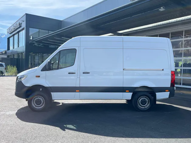 MERCEDES-BENZ Sprinter 319 CDI PRO KA S 4x4