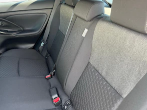 https://vehicle.imgix.net/4285081/3b8c6549-3f70-4ebe-8731-46f65c08f01d.jpg