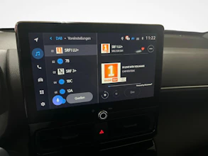 https://vehicle.imgix.net/4285081/d1ba3faf-8c4d-4e18-aa23-a0f0d5db97bb.jpg