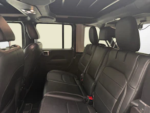 https://vehicle.imgix.net/4285181/417e2774-fa49-4f7c-9f9d-5505306a05cf.jpg