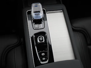 Fahrzeugbild VOLVO XC90 2.0 B5 MH Black Edition AWD