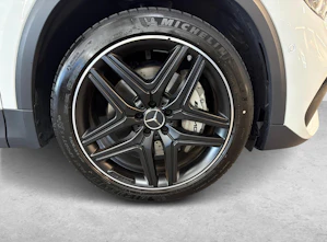 Fahrzeugbild MERCEDES-BENZ GLA 35 AMG 4matic