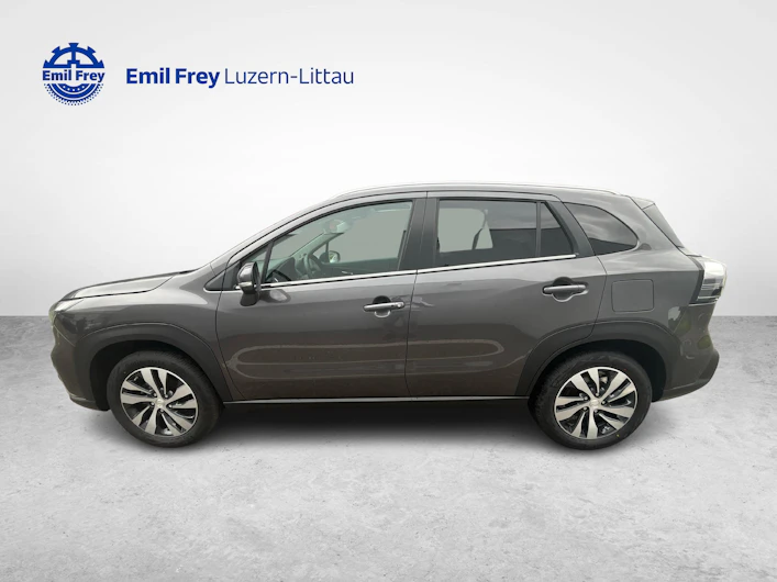 Fahrzeugbild SUZUKI S-CROSS