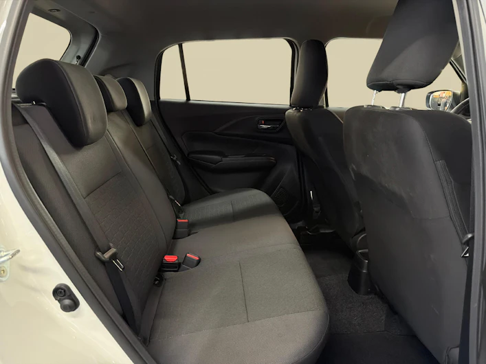 Fahrzeugbild SUZUKI SWIFT