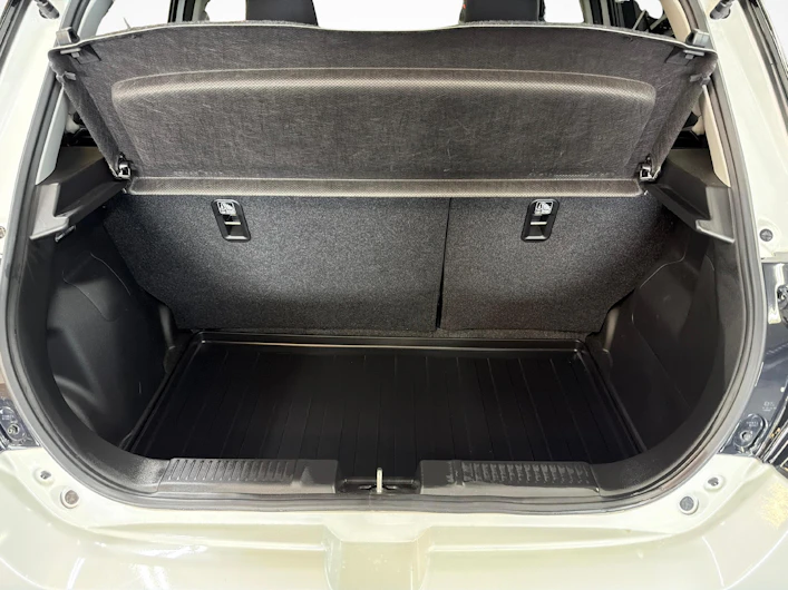 Fahrzeugbild SUZUKI SWIFT