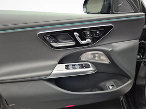https://vehicle.imgix.net/4285449/3c6ce2dd-3fe4-4a89-95c5-551b63e03f75.jpg