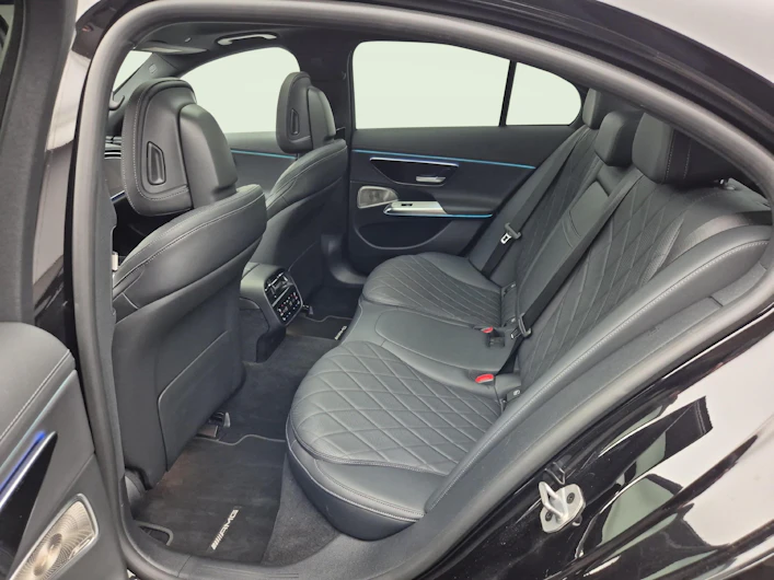 image du véhicule MERCEDES-BENZ E 220