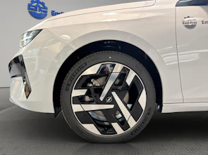 immagine del veicolo OPEL Astra-e Sports Tourer Ultimate
