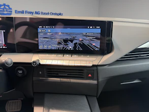 https://vehicle.imgix.net/4285479/58efe9af-b4a7-46fe-9969-96b8972a5227.jpg