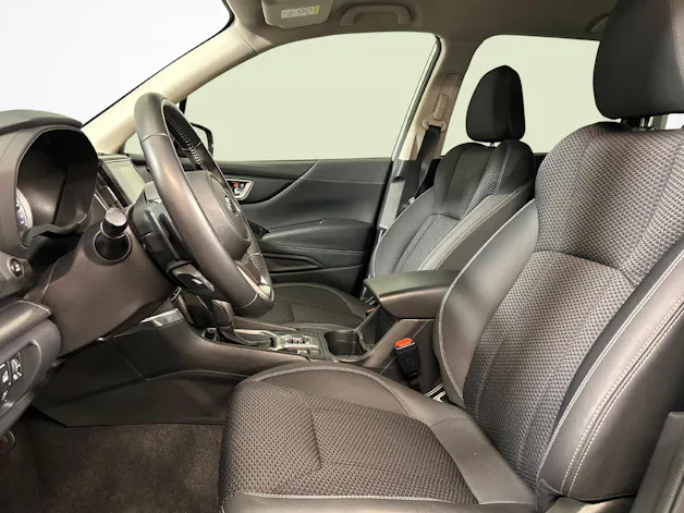 Subaru Forester Station 2.0i e-Boxer Swiss Plus