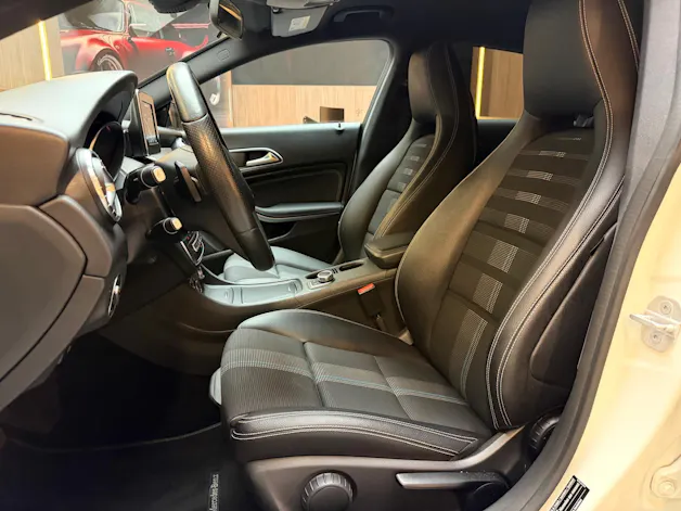 Mercedes-Benz CLA 200 Urban Shooting Brake