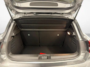 https://vehicle.imgix.net/4285630/ab6b1f45-c60a-4c9d-8033-783aeec3b4a0.jpg