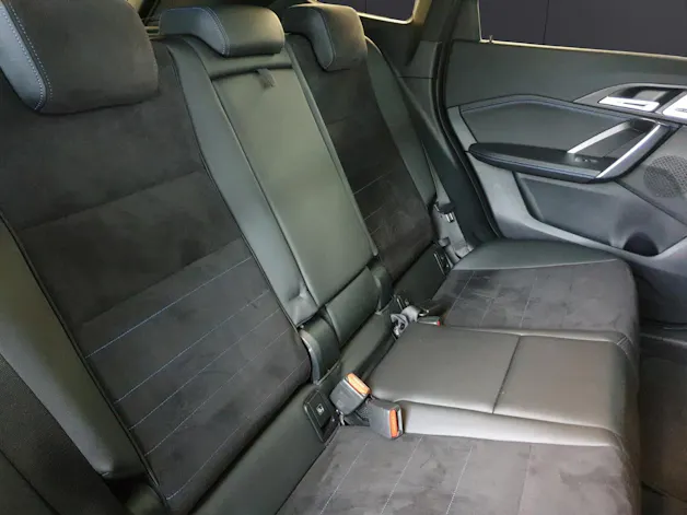 BMW X1 30e xDrive paddles