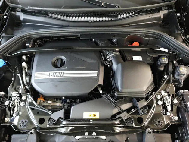 BMW X1 30e xDrive paddles