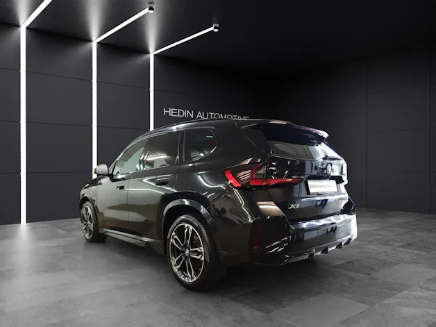 BMW X1 30e xDrive paddles