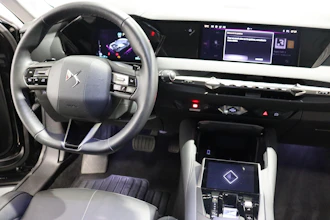 https://vehicle.imgix.net/4285651/403d8f6d-b0ec-447d-b6f6-7bda68691150.JPG