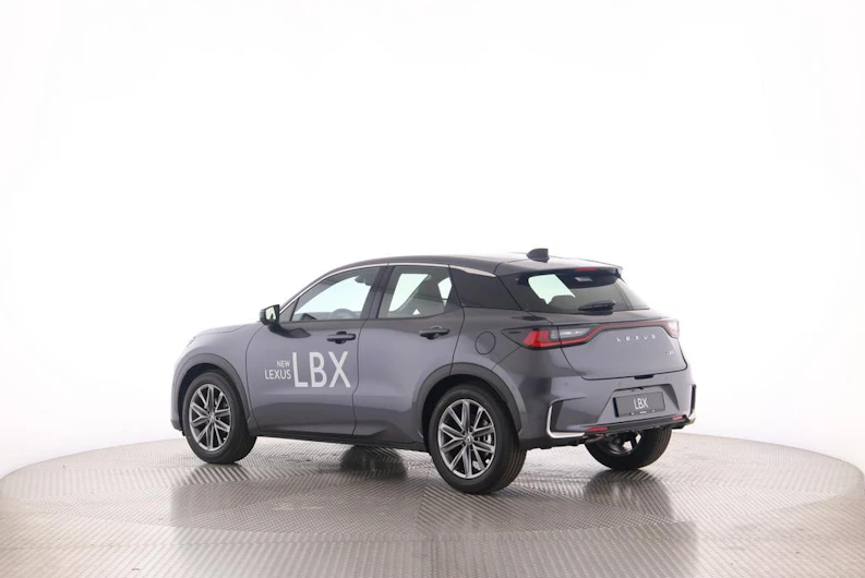 Fahrzeugbild LEXUS LBX