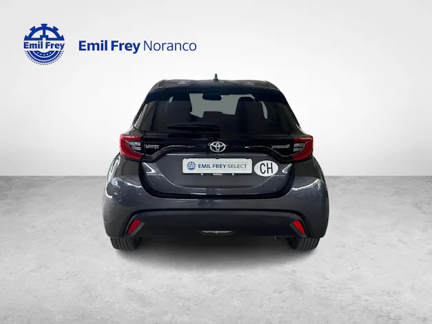 Toyota Yaris 1.5 VVT-i HSD Trend + Ruote invernali incluse
