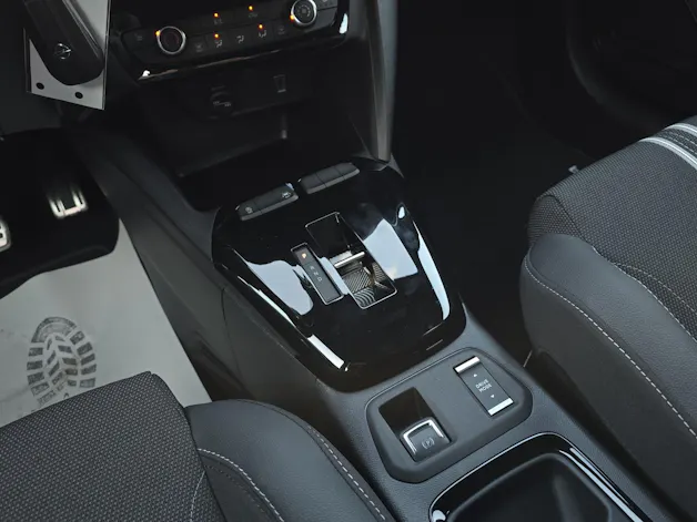 Opel Corsa 1.2 T Hybrid Viva