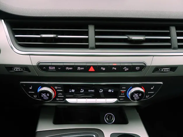 AUDI Q7 50 TDI quattro T-Tronic