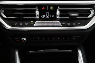 https://vehicle.imgix.net/4285773/f9fbb86e-f52e-48c7-9012-442d1acecbd3.jpg