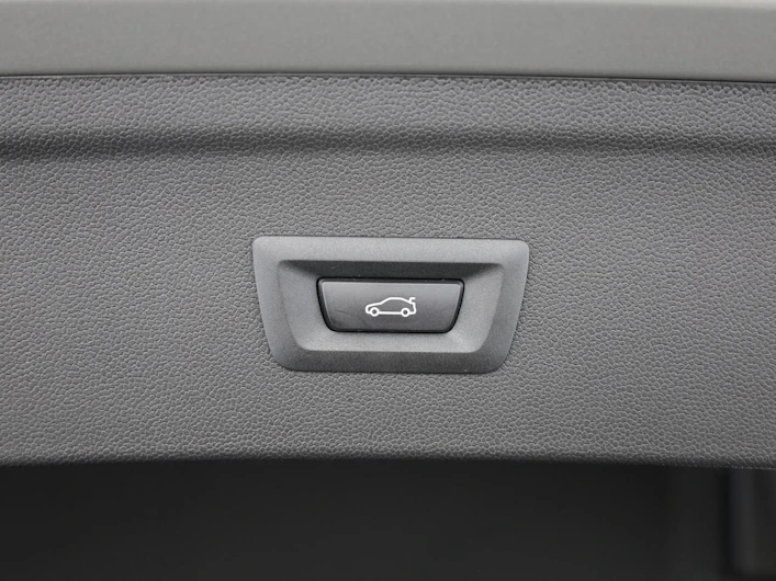 Fahrzeugbild BMW iX