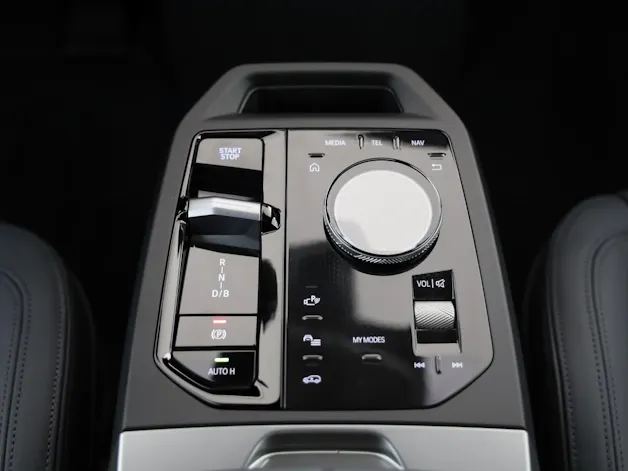 BMW iX xDrive60