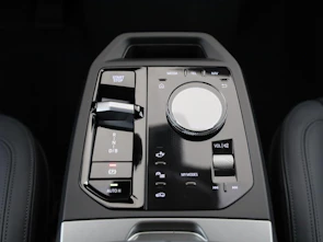 Fahrzeugbild BMW iX xDrive60