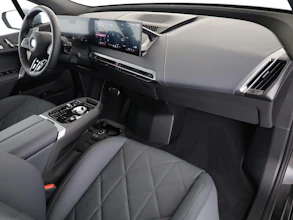 https://vehicle.imgix.net/4285788/9366e601-9195-4fcb-9732-729684e5bc8e.jpg
