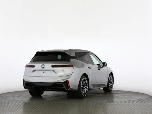 BMW iX xDrive60