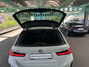 BMW 320d xDrive SAG Touring