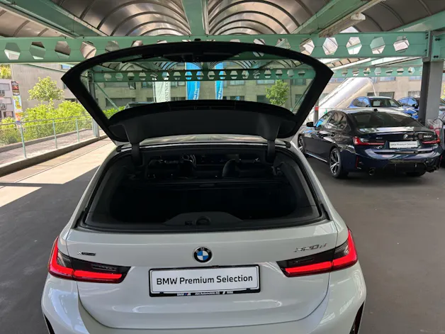 BMW 320d xDrive SAG Touring