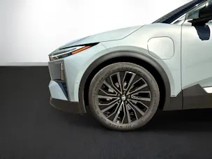 Toyota C-HR+ Premium AWD