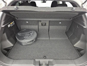 https://vehicle.imgix.net/4285846/2bf0480f-c03d-4581-ae66-f1a91ddb4d63.jpg