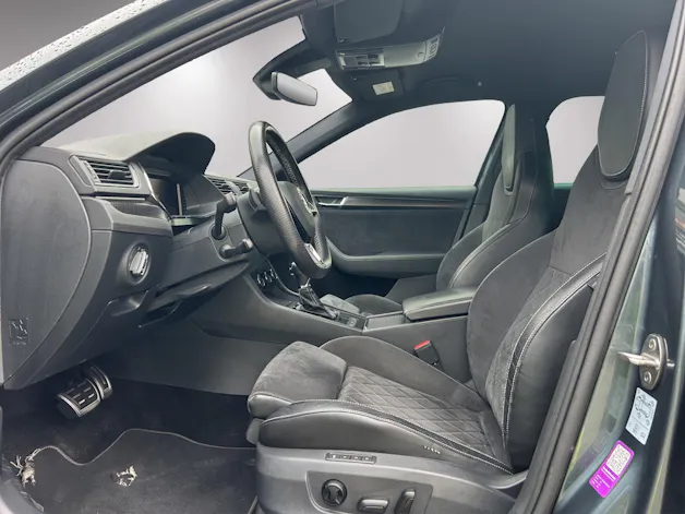 Škoda Superb Combi 1.4 TSI PHEV SportLine DSG