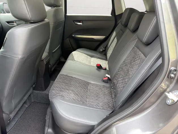 Suzuki Vitara 1.4 T Sakura Top Hybrid 4x4
