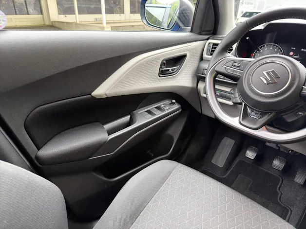 Suzuki Swift 1.2 Sakura Hybrid 4x4