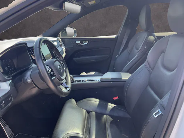 Volvo XC60 2.0 B4 MH R-Design AWD