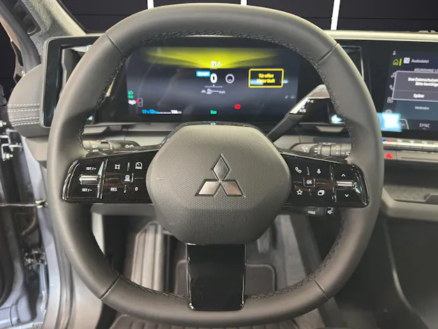 Mitsubishi Eclipse Cross Inform