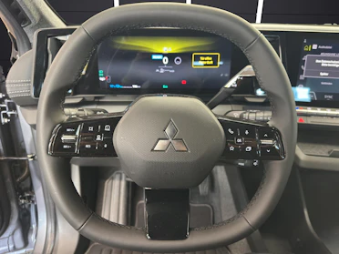MITSUBISHI ECLIPSE CROSS 9
