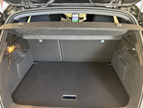 https://vehicle.imgix.net/4285934/6096d9f3-5dfd-4ecc-9337-83b425d7abc2.jpg