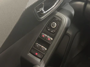 Fahrzeugbild SUBARU Crosstrek 2.0i e-Boxer Passion